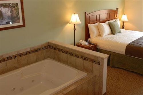 Hotel Brookstone Lodge Asheville  | Asheville | North Carolina | United States 8