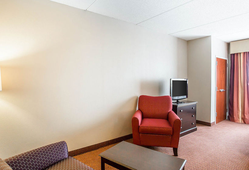 Hotel Comfort Suites Manchester  | Manchester | Tennessee | United States 9