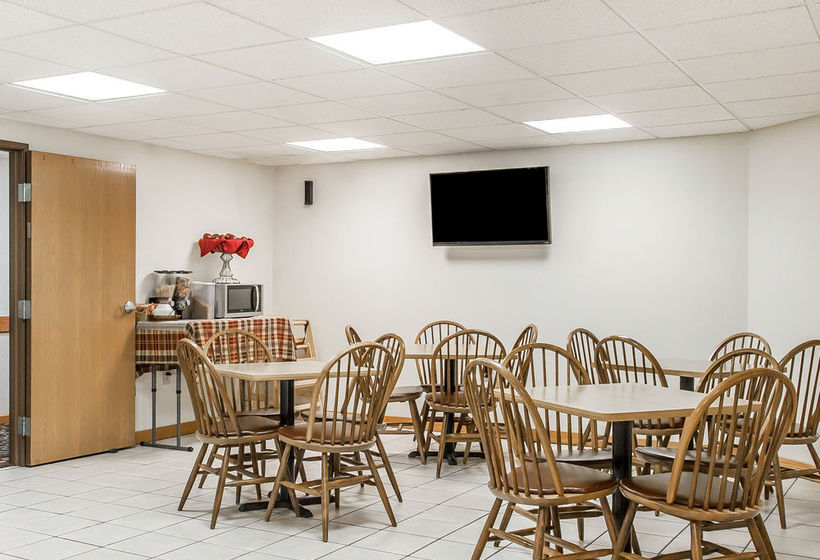 Hotel Econo Lodge Inn And Suites 