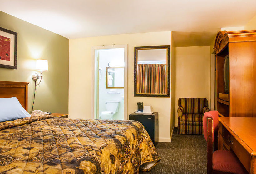 Motel Rodeway Inn Middletown  | Middletown | Rhode Island | United States 13