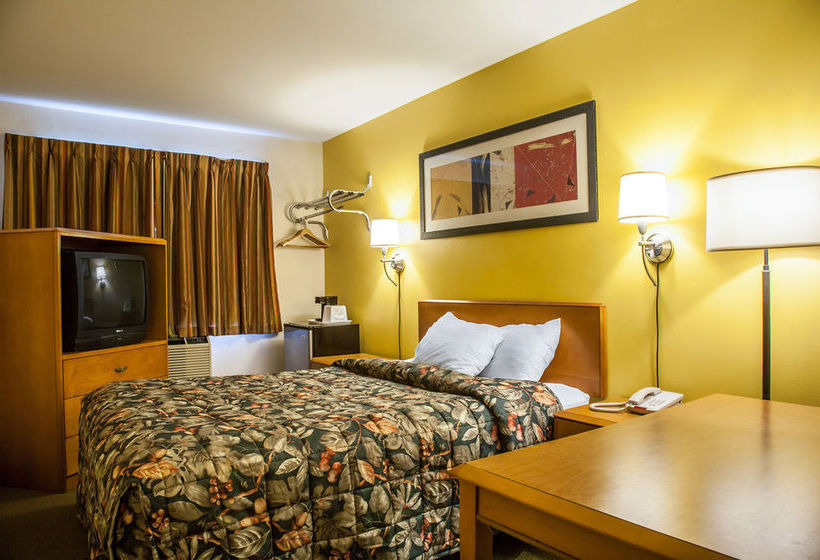 Motel Rodeway Inn Middletown  | Middletown | Rhode Island | United States 15