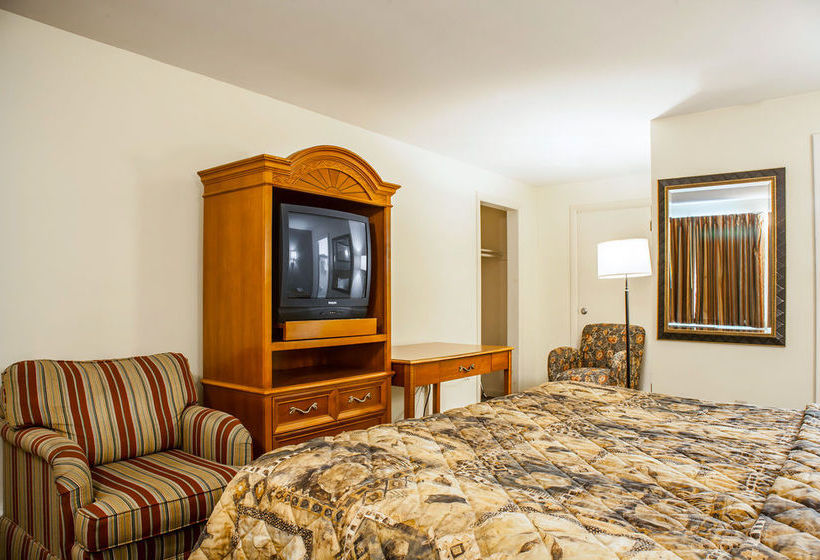 Motel Rodeway Inn Middletown  | Middletown | Rhode Island | United States 7