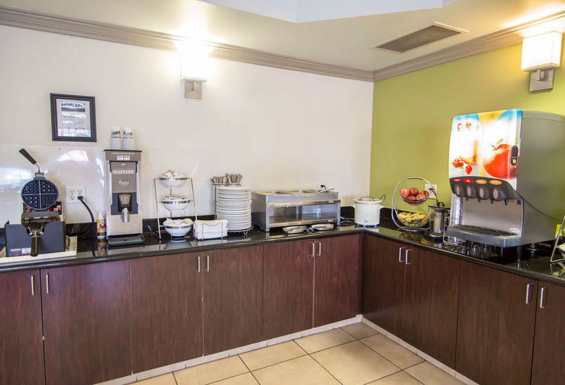 Hotel Sleep Inn & Suites Colby  | Colby | Kansas | Estados Unidos 1