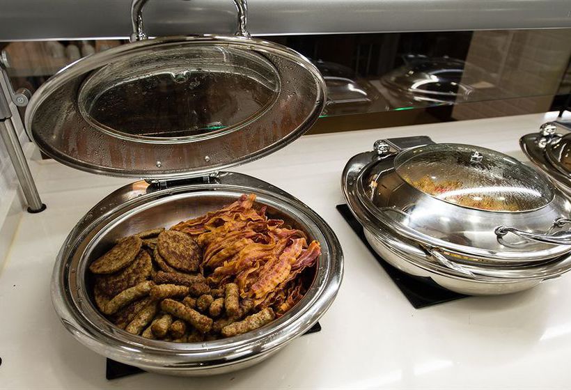 Hotel Hilton Garden Inn Charlotte Airport  | Charlotte | North Carolina | United States 17