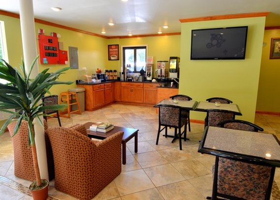 Hotel Econo Lodge Manchester  | Manchester | Vermont | United States 13