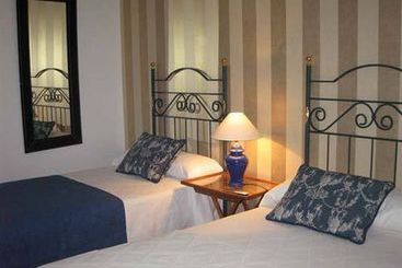 Pensión CH Victoria Alojamientos  | Cuenca | Cuenca | España 8