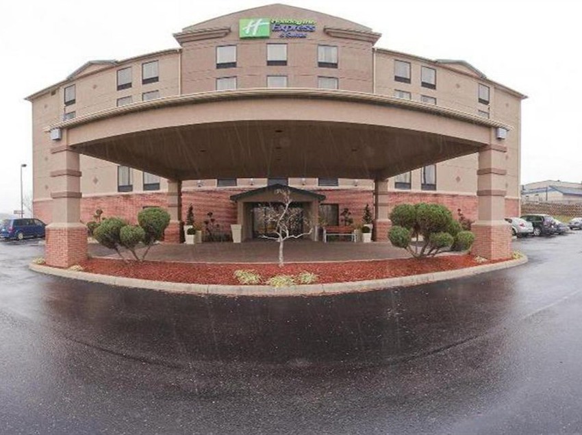 Holiday Inn Express Hotel & Suites Charleston Southridge  | Charleston | West Virginia | United States 11