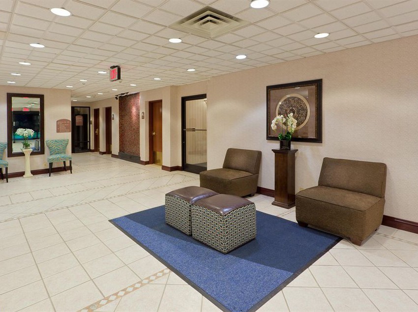 Holiday Inn Express Hotel & Suites Charleston Southridge  | Charleston | West Virginia | United States 12