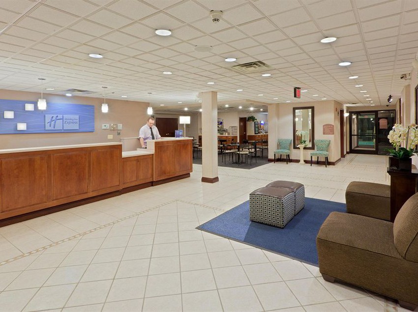 Holiday Inn Express Hotel & Suites Charleston Southridge  | Charleston | West Virginia | United States 15