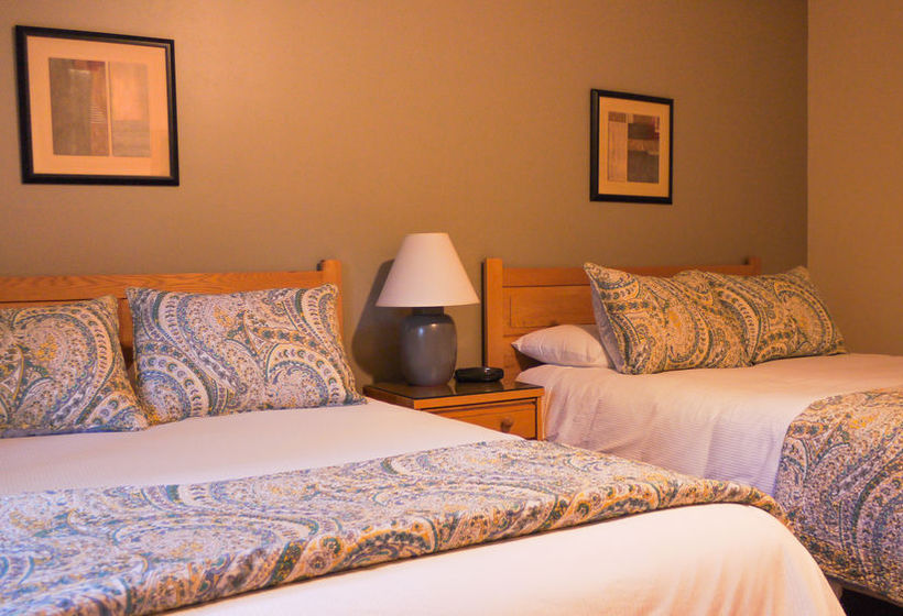 Hotel Snowed Inn Bed & Breakfast  | Killington | Vermont | United States 1