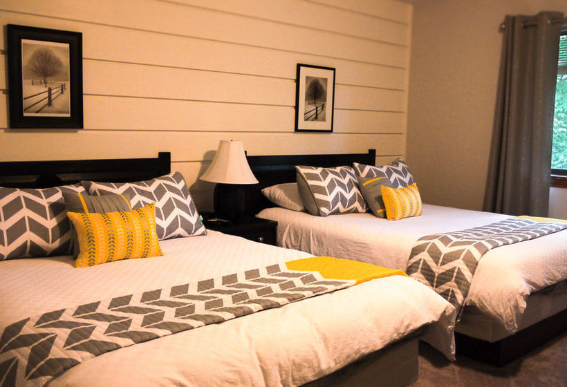 Hotel Snowed Inn Bed & Breakfast  | Killington | Vermont | United States 13