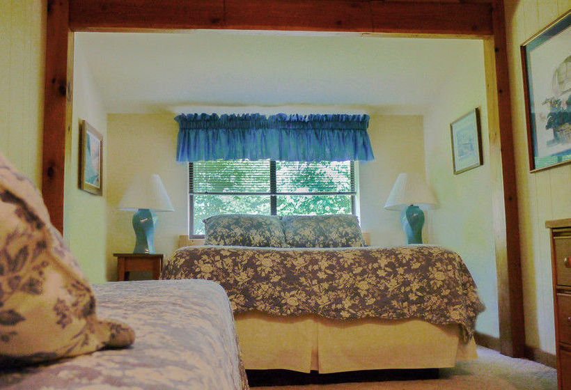 Hotel Snowed Inn Bed & Breakfast  | Killington | Vermont | United States 14