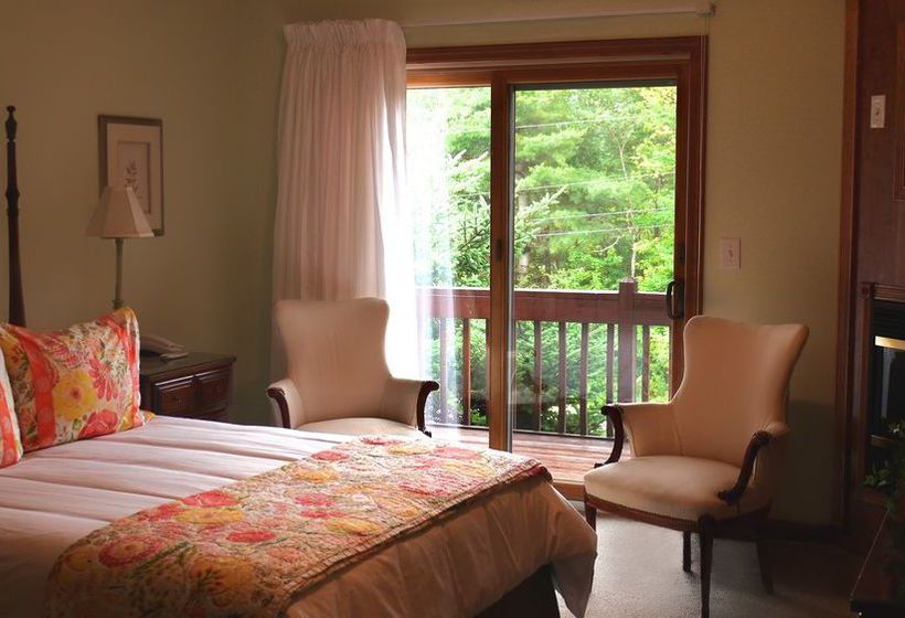Hotel Snowed Inn Bed & Breakfast  | Killington | Vermont | United States 8