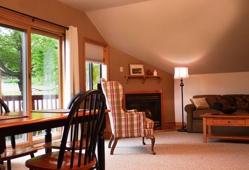 Hotel Snowed Inn Bed & Breakfast  | Killington | Vermont | United States 9