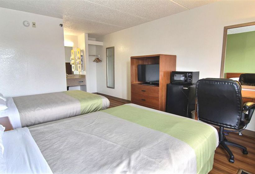 Motel 6 Cleveland - Willoughby  | Cleveland | Ohio | United States 11