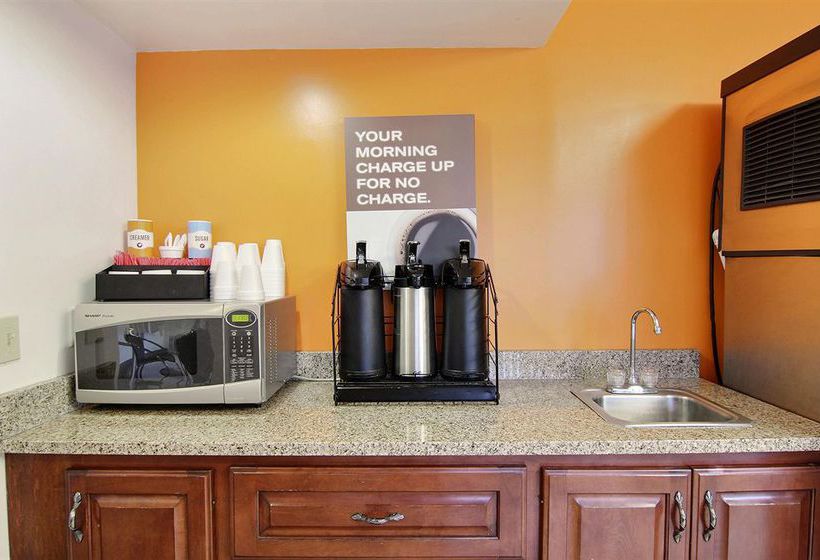 Motel 6 Cleveland - Willoughby  | Cleveland | Ohio | United States 14