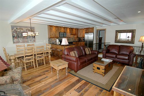 Hotel Chateau Roaring Fork  | Aspen | Colorado | United States 12