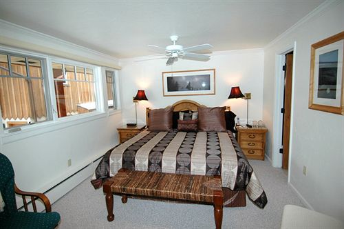 Hotel Chateau Roaring Fork  | Aspen | Colorado | United States 19