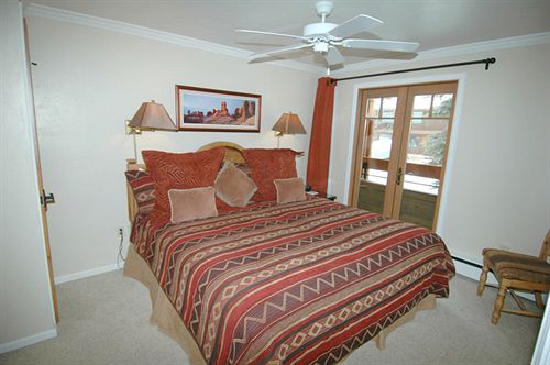 Hotel Chateau Roaring Fork  | Aspen | Colorado | United States 20