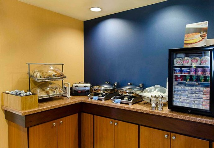 Hotel Fairfield Inn & Suites Newark Liberty International Airport  | Newark | New Jersey | Estados Unidos 13