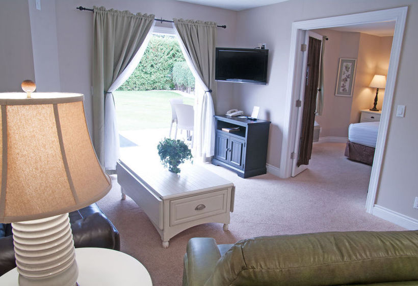 Hotel Charlevoix Inn And Suites  | Charlevoix | Michigan | United States 15