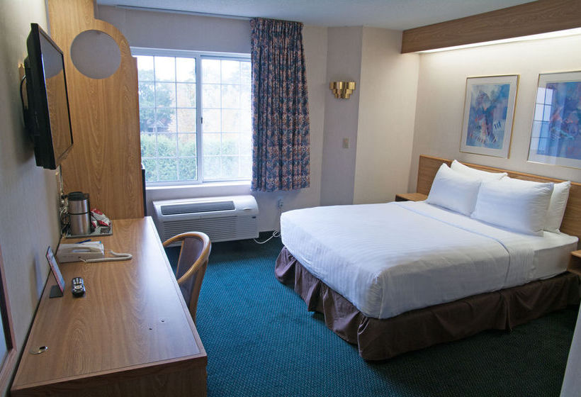 Hotel Charlevoix Inn And Suites  | Charlevoix | Michigan | United States 20