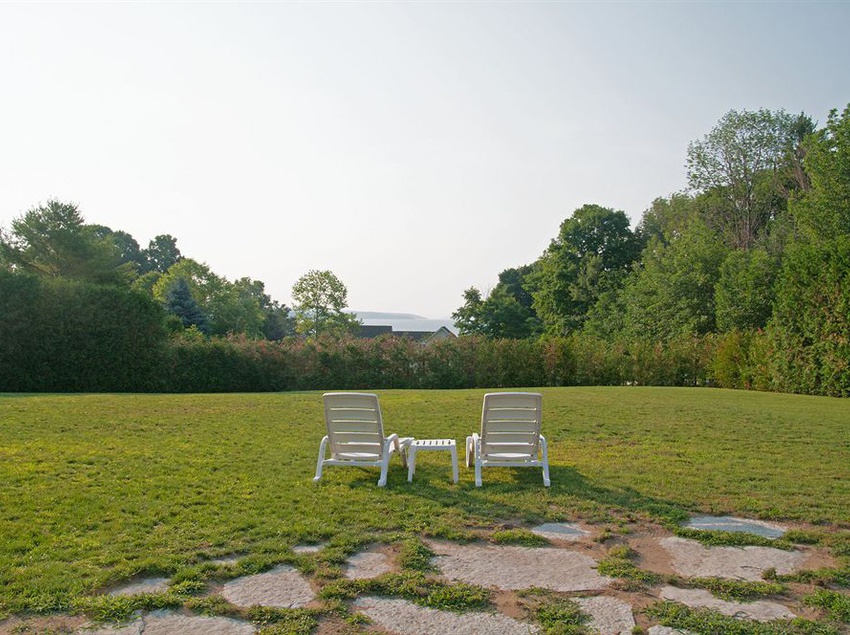 Hotel Charlevoix Inn And Suites  | Charlevoix | Michigan | United States 3