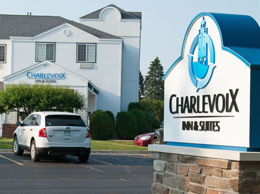 Hotel Charlevoix Inn And Suites  | Charlevoix | Michigan | United States 5