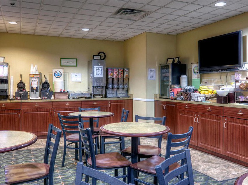 Hotel Country Inn & Suites By Carlson Fredericksburg South  | Fredericksburg | Virginia | United States 11