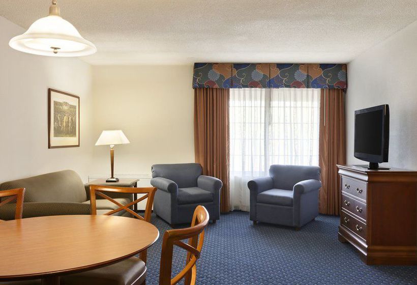 Hotel Country Inn & Suites By Carlson Fredericksburg South  | Fredericksburg | Virginia | United States 17