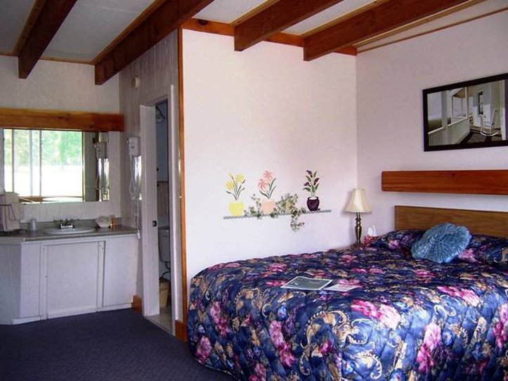 Twilite Motel  | Ellsworth | Maine | United States 5