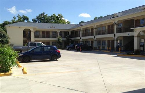 Hotel Scottish Inn and Suites Alvin  | Alvin | Texas | United States 2