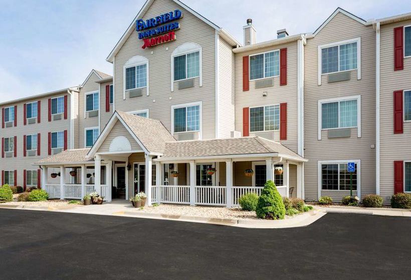 Hotel Fairfield Inn & Suites Kansas City North Near Worlds Of Fun  | Kansas City | Missouri | United States 1