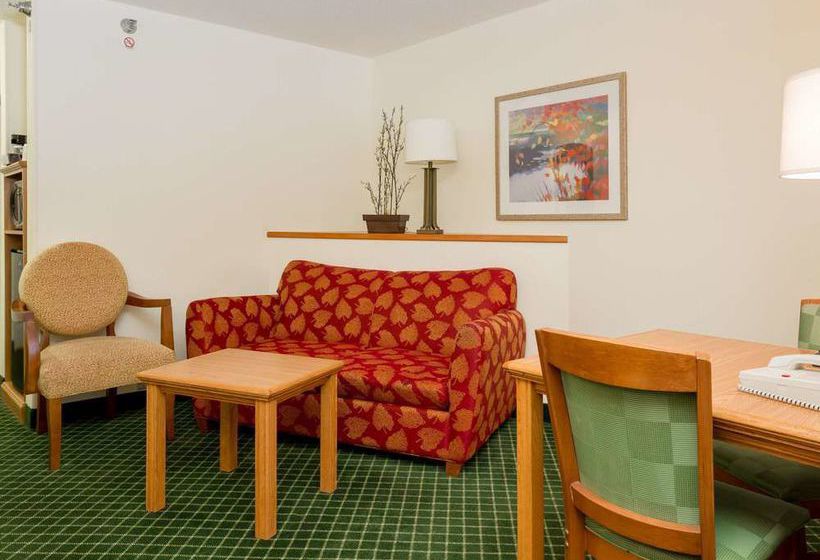 Hotel Fairfield Inn & Suites Kansas City North Near Worlds Of Fun  | Kansas City | Missouri | United States 12