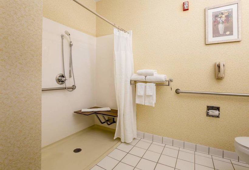 Hotel Fairfield Inn & Suites Kansas City North Near Worlds Of Fun  | Kansas City | Missouri | United States 16