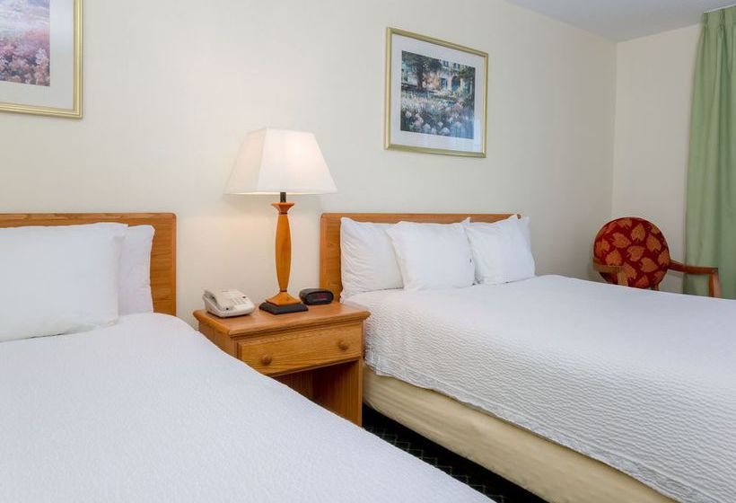 Hotel Fairfield Inn & Suites Kansas City North Near Worlds Of Fun  | Kansas City | Missouri | United States 5