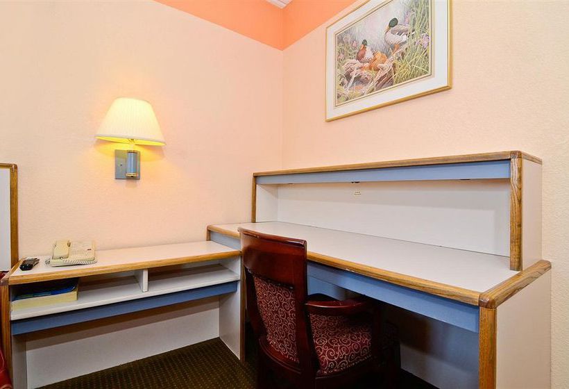 Hotel Americas Best Value Inn - Memphis/airport  | Memphis | Tennessee | United States 11