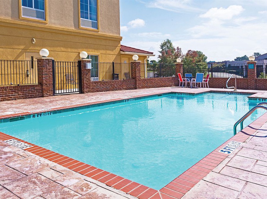 Hotel La Quinta Inn & Suites Tupelo  | Tupelo | Mississippi | United States 10