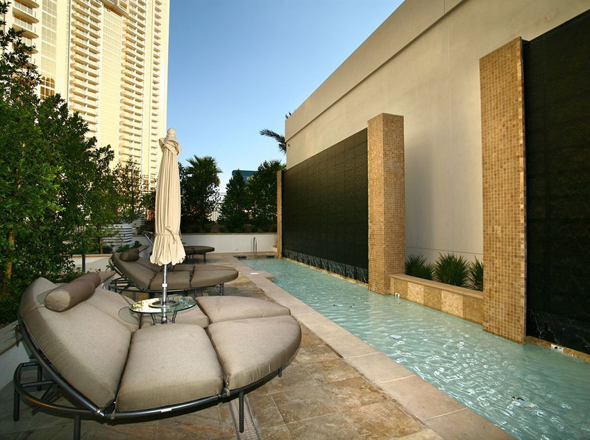 Luxury Suites International at the Signature Nevada