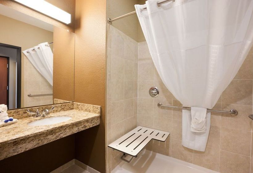 Microtel Inn & Suites Cotulla  | Cotulla | Texas | United States 7