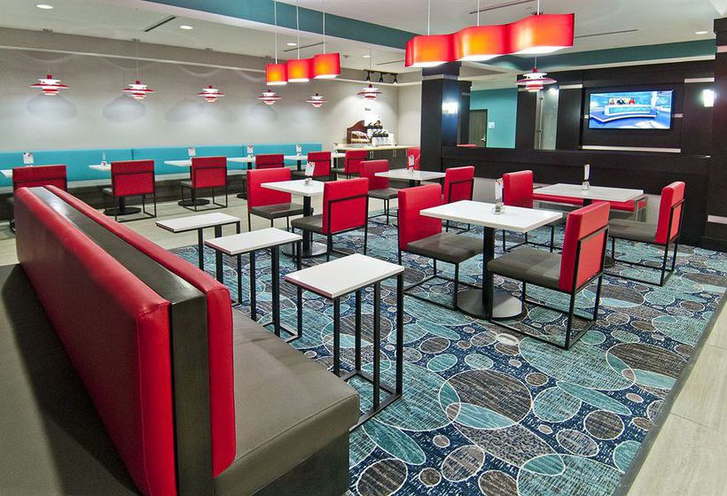 Hotel Holiday Inn Express & Suites Fort Worth North - Northlake  | Fort Worth | Texas | United States 4