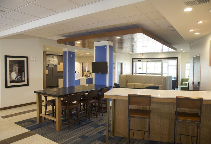 Hotel Holiday Inn Express & Suites Monroe  | Monroe | Michigan | United States 15