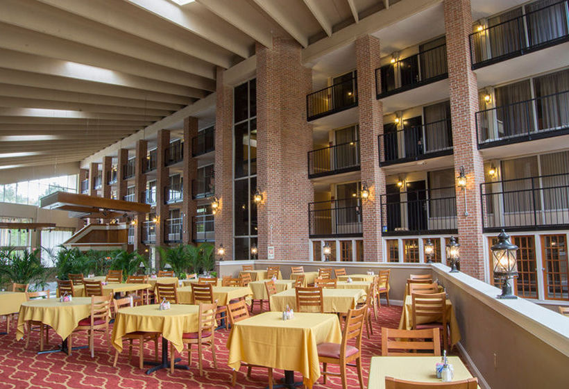 Hotel Ramada Columbia Fort Jackson Area