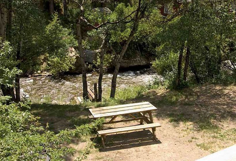 Hotel Fawn Valley Inn  | Estes Park | Colorado | United States 1