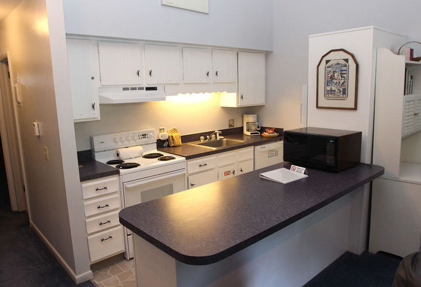 Hotel Fawn Valley Inn  | Estes Park | Colorado | United States 11