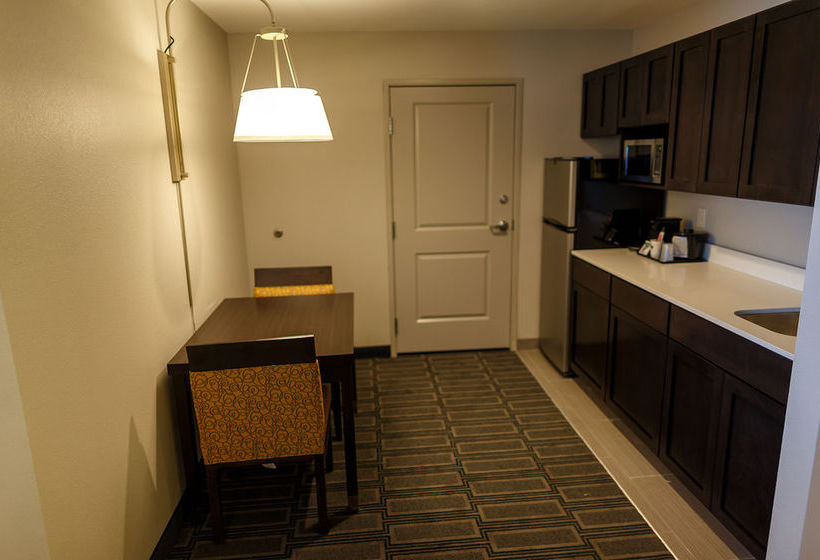 Hotel Holiday Inn Express & Suites Ann Arbor West - Zeeb Rd  | Ann Arbor | Michigan | United States 8