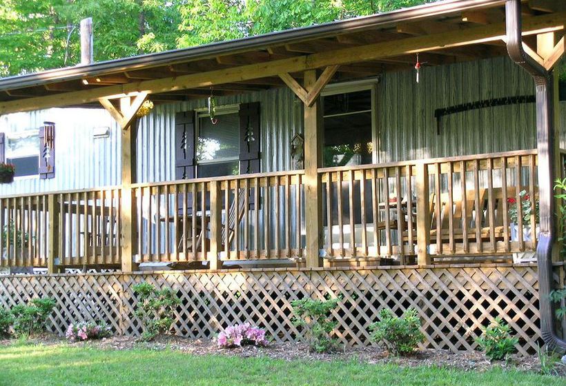 Bed and Breakfast Wolf Creek Farm 