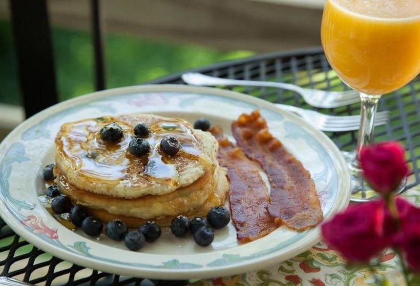 Bed and Breakfast Chesterfield Inn 