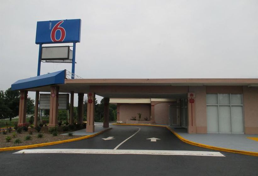 Motel 6 Greensboro  | Greensboro | North Carolina | United States 4