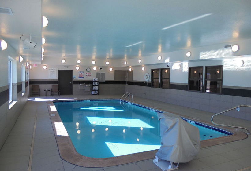 Hotel Holiday Inn Express & Suites Nevada  | Nevada | Missouri | United States 14